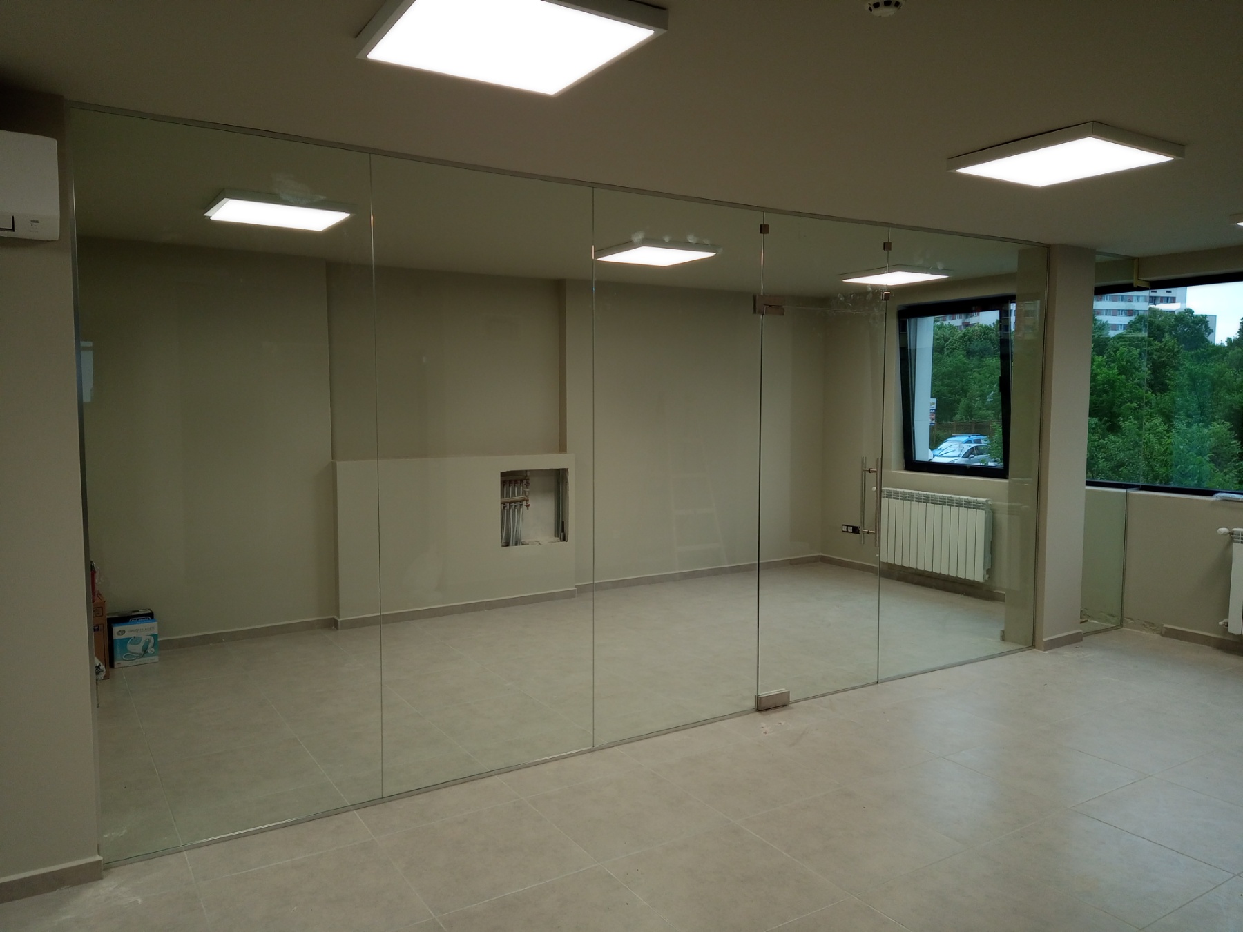 Стъклени офис прегради perfectglass.bg